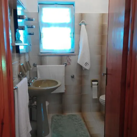Tra L'azzurro E Le Pinete Apartment